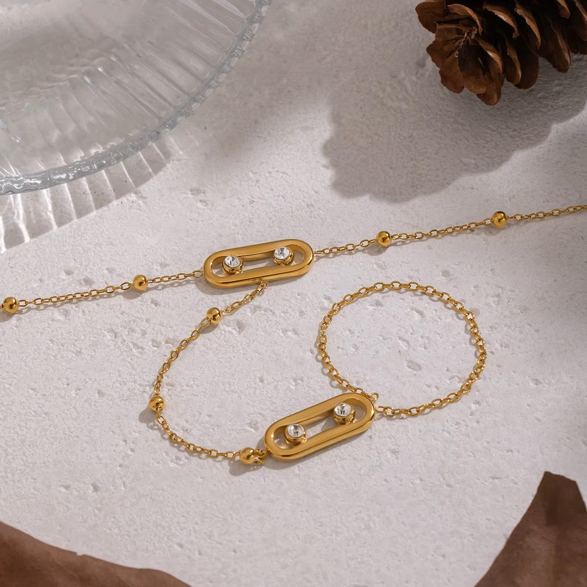 The Lumi-link Hand Chain
