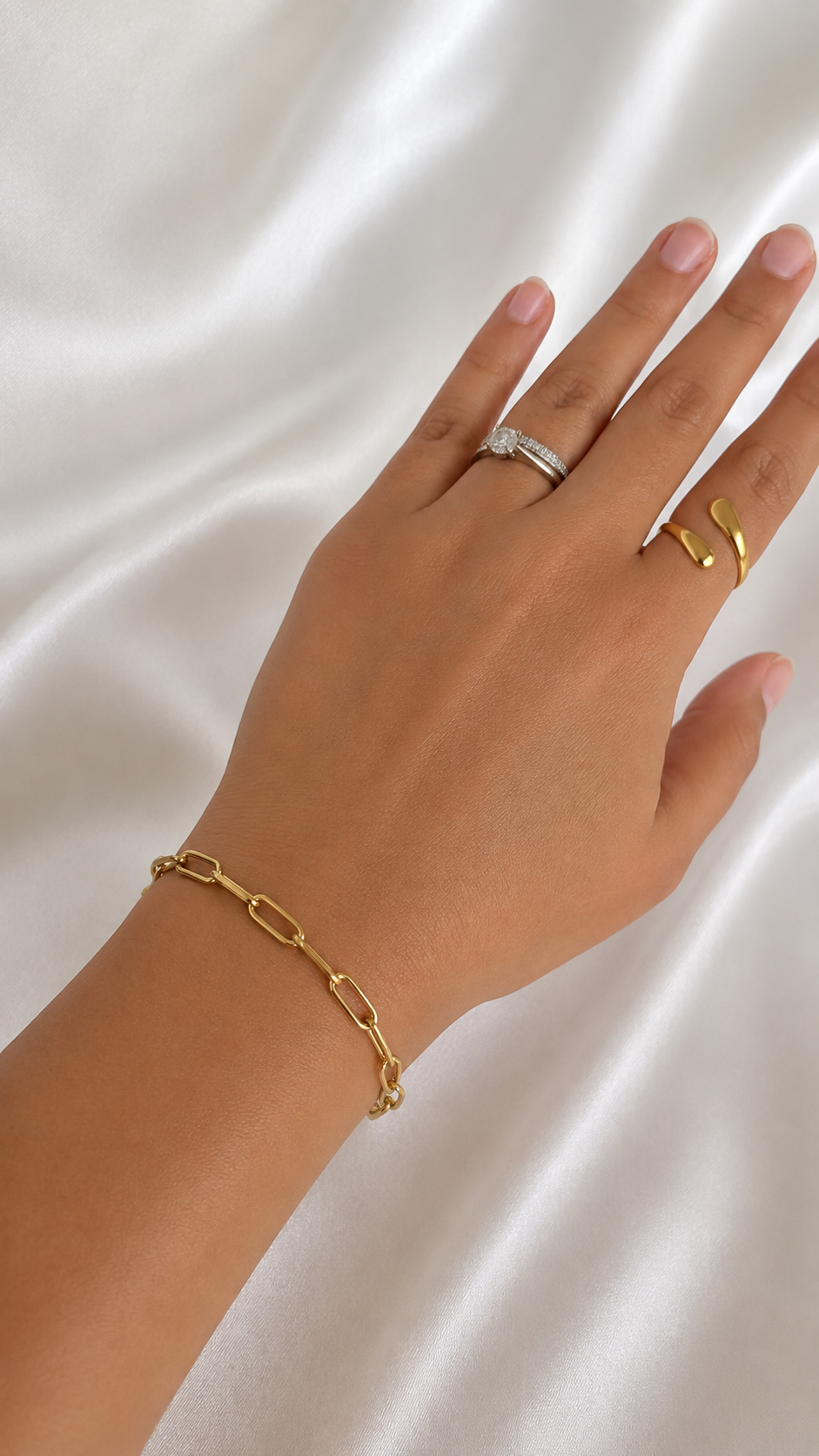 The Aurelia Paperclip Chain Bracelet