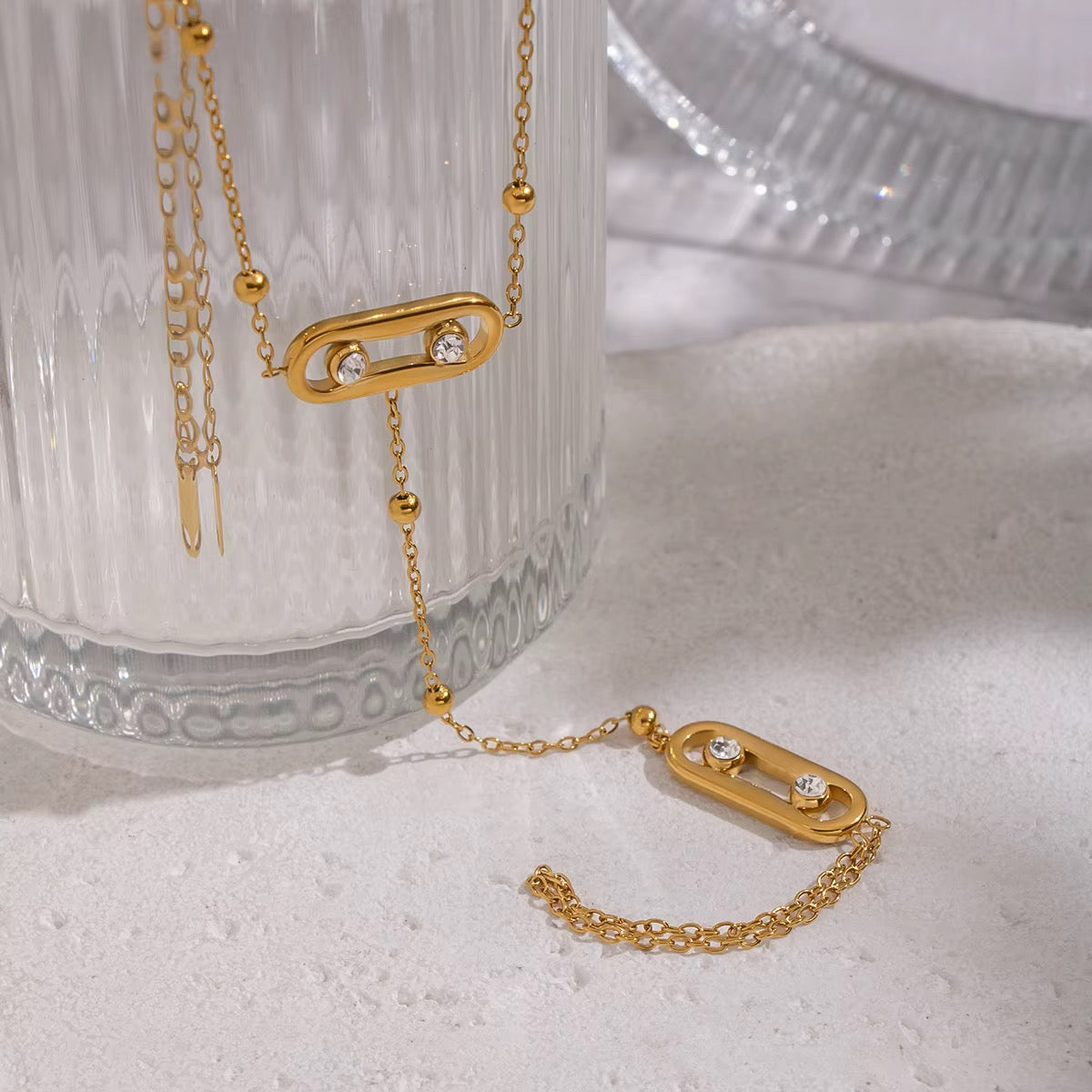The Lumi-link Hand Chain