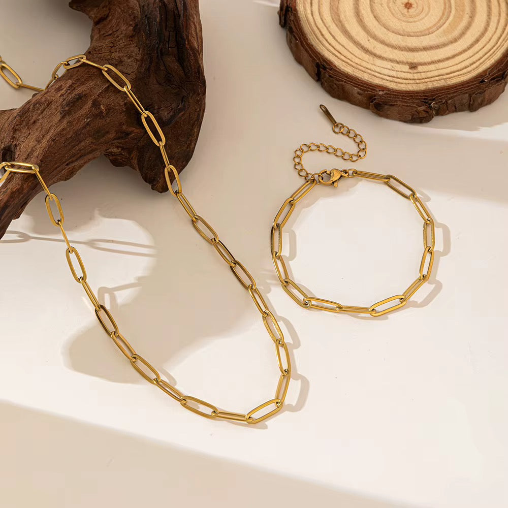 The Aurelia Paperclip Chain Necklace