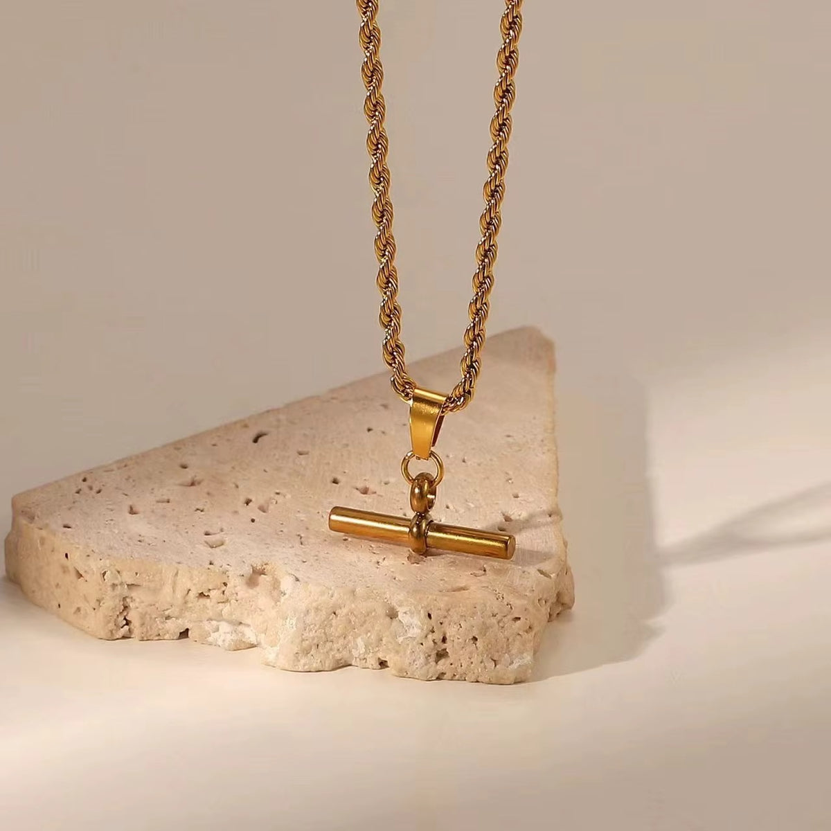 The Verona T-Bar Necklace