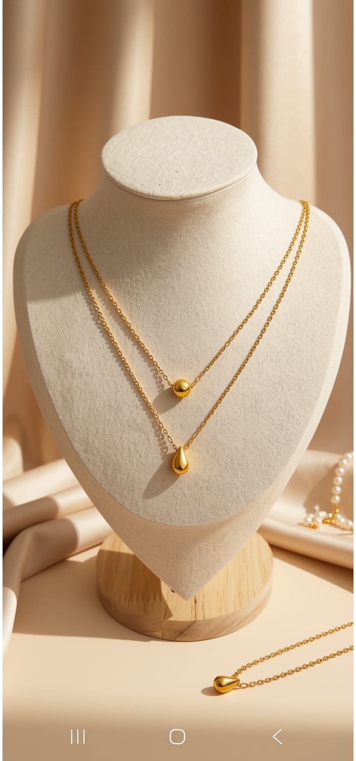 The Elara Layered Necklace